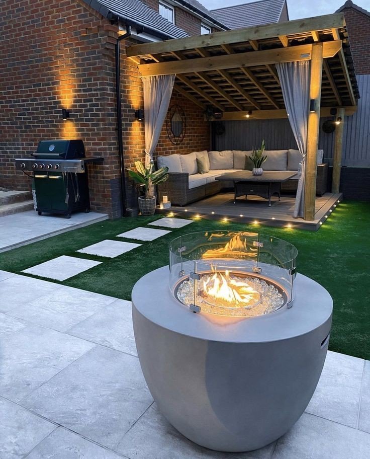 تزيين حديقة البيت في العين